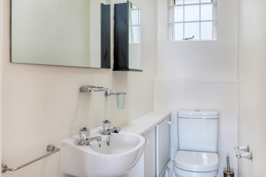 To Let 2 Bedroom Property for Rent in Sea Point Western Cape